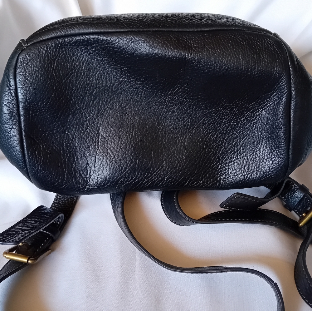 Fossil Black Leather Drawstring Backpack - Picture 6 of 16